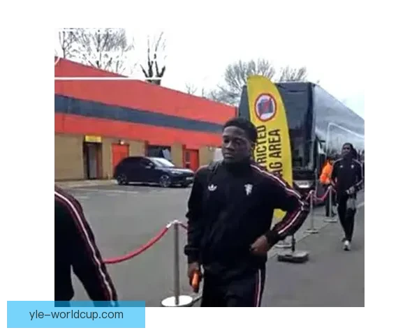 曼联小妖转投死敌拉爵清洗减薪